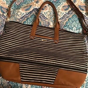 Stella and Dot Getaway Bag